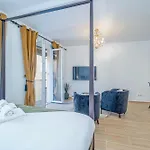 Apartment The Art Flat Figueres (Girona)